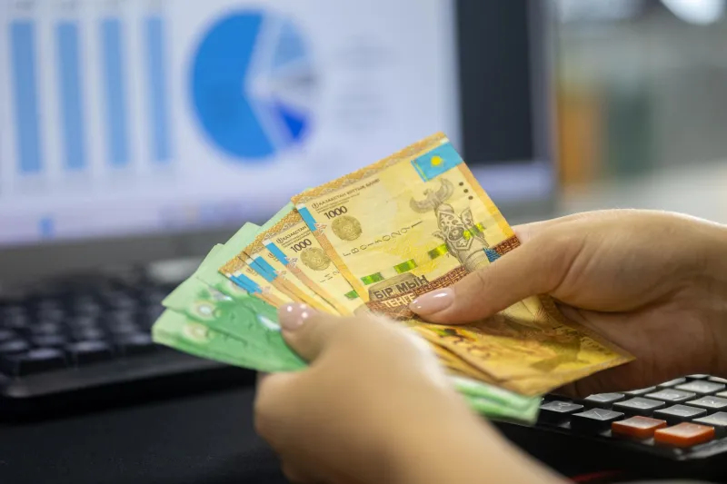 Reading the Fund: How Kazakhstan's National Wealth Vehicle Is Quietly Signaling Tenge Moves Weeks in Advance